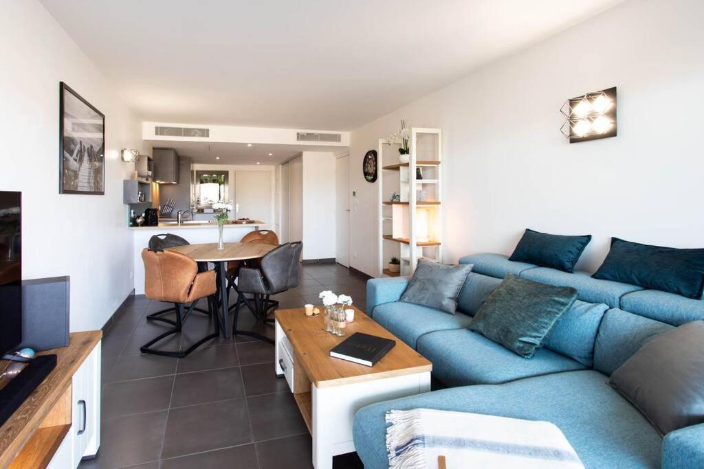 앙티브 A7- 2 Bdr Sea & Mountain View - Ac, Parking, Pool & Terrace 아파트 외부 사진
